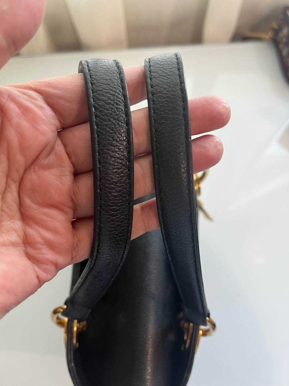 MCM SMALL BLACK LEATHER HANDBAG - Picture 6 of 11